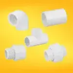  Accesorio de unión para tuberías PVC en sistemas hidráulicos y sanitarios.