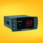 Controlador electrónico avanzado, diseñado para gestionar la operación de sistemas automatizados.