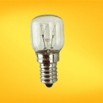 Foco de alta eficiencia energética, ideal para iluminar espacios con bajo consumo de energía y larga duración.