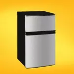refrigerador compacto, minibar.