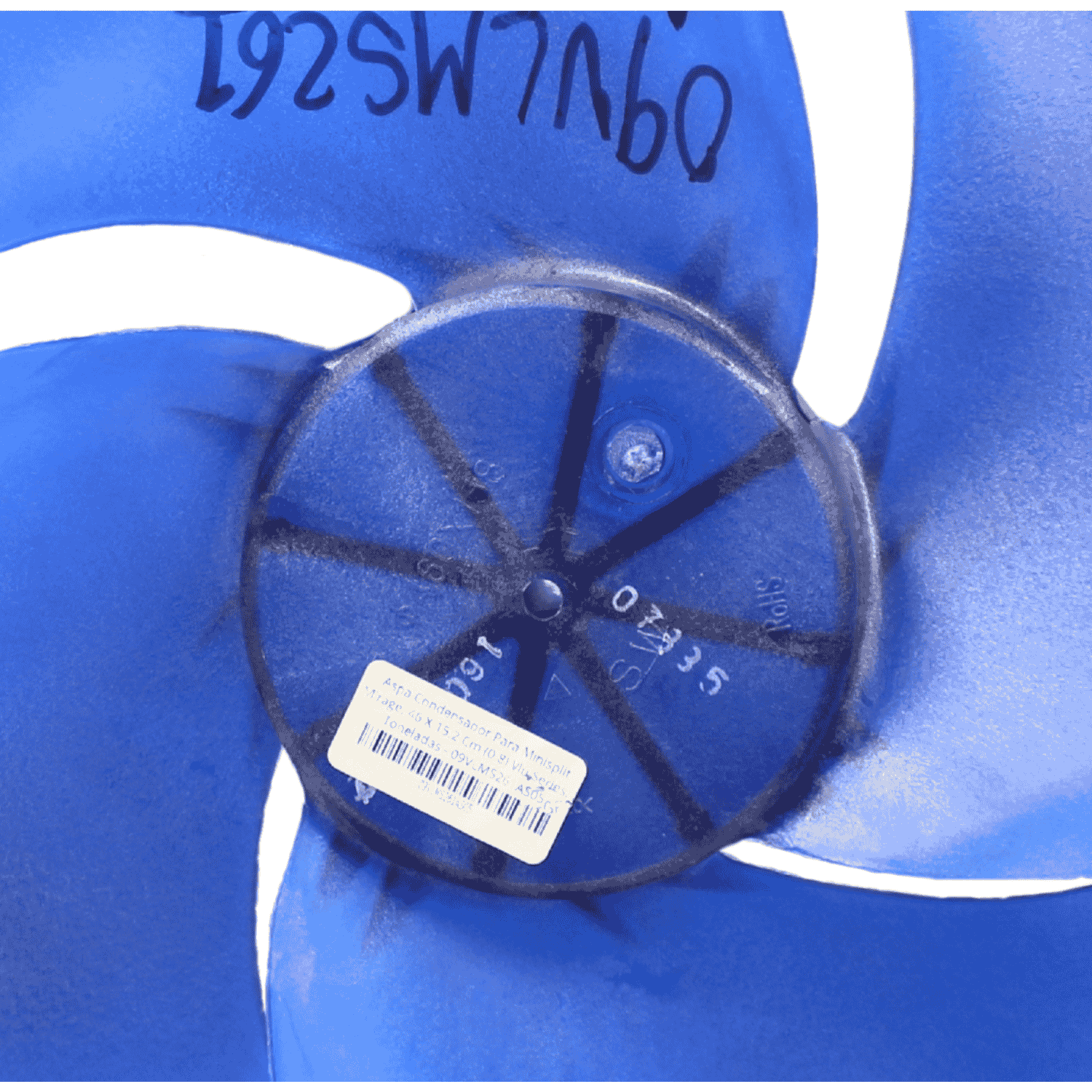 Aspa Condensador Para Minisplit Mirage, 43.2 X 13 Cm (0.8) Vlu Series, 2 Toneladas - 09VLMS261AS05 Aspa Condensador Para Minisplit Mirage, 43.2 X 13 Cm (0.8) Vlu Series, 2 Toneladas - 09VLMS261AS05